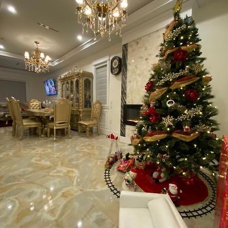 Milano Luxury Suite Vancouver Buitenkant foto